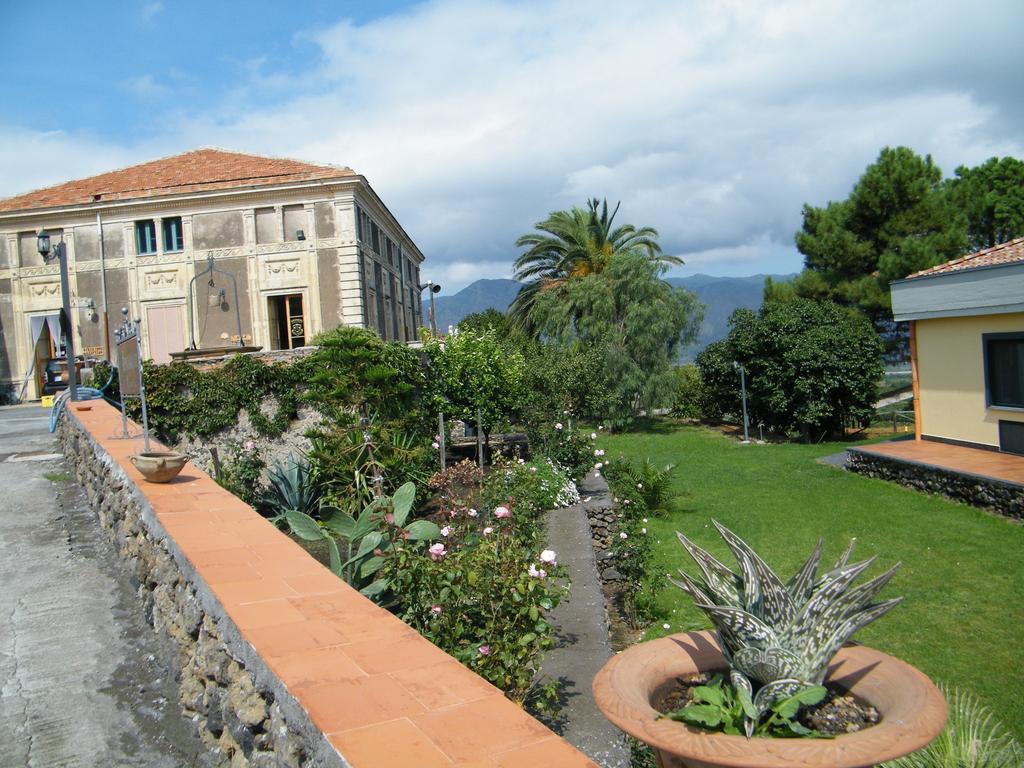 Passopisciaro Etna Wine Azienda Agrituristica מראה חיצוני תמונה