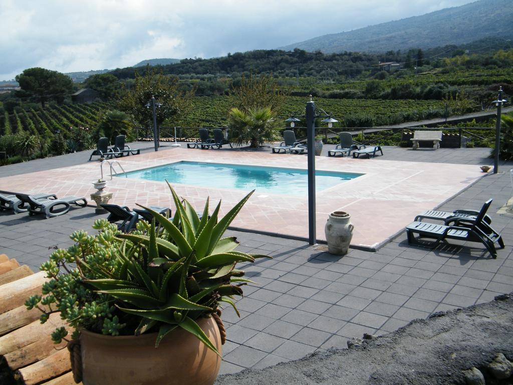 Passopisciaro Etna Wine Azienda Agrituristica מראה חיצוני תמונה